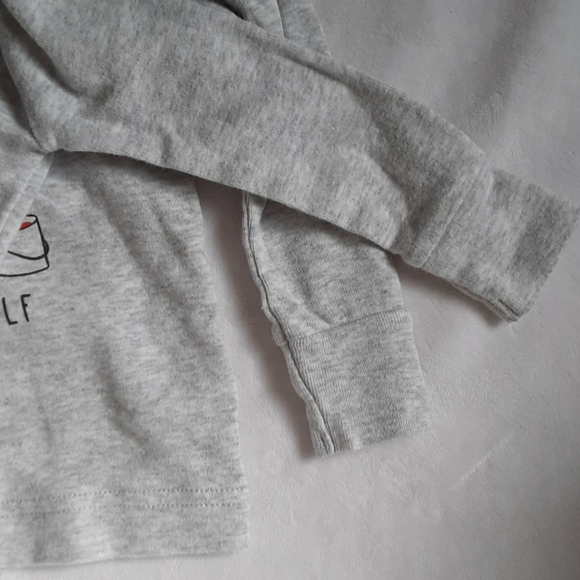 Donated** Old Navy EUC Long Sleeve - Picture 4 of 6